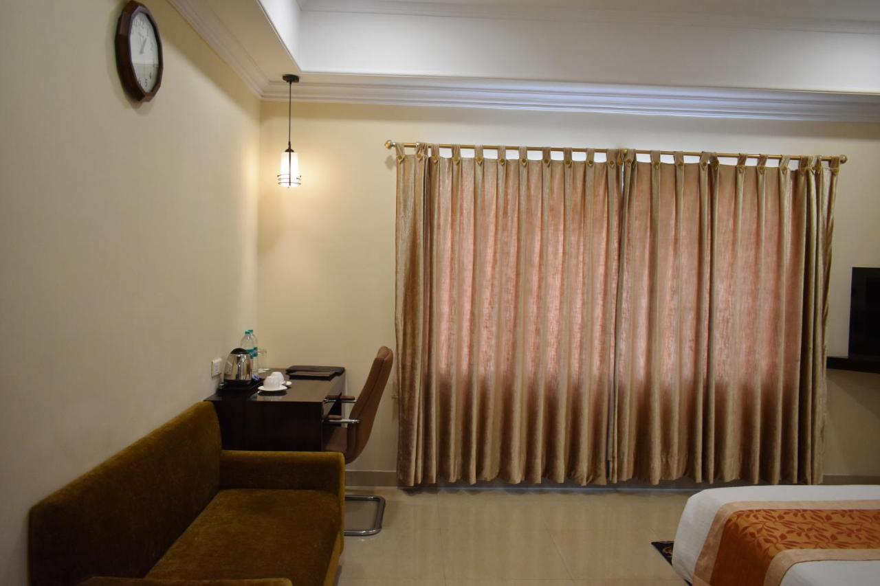 The Orchard Hotel Jharsuguda Ngoại thất bức ảnh