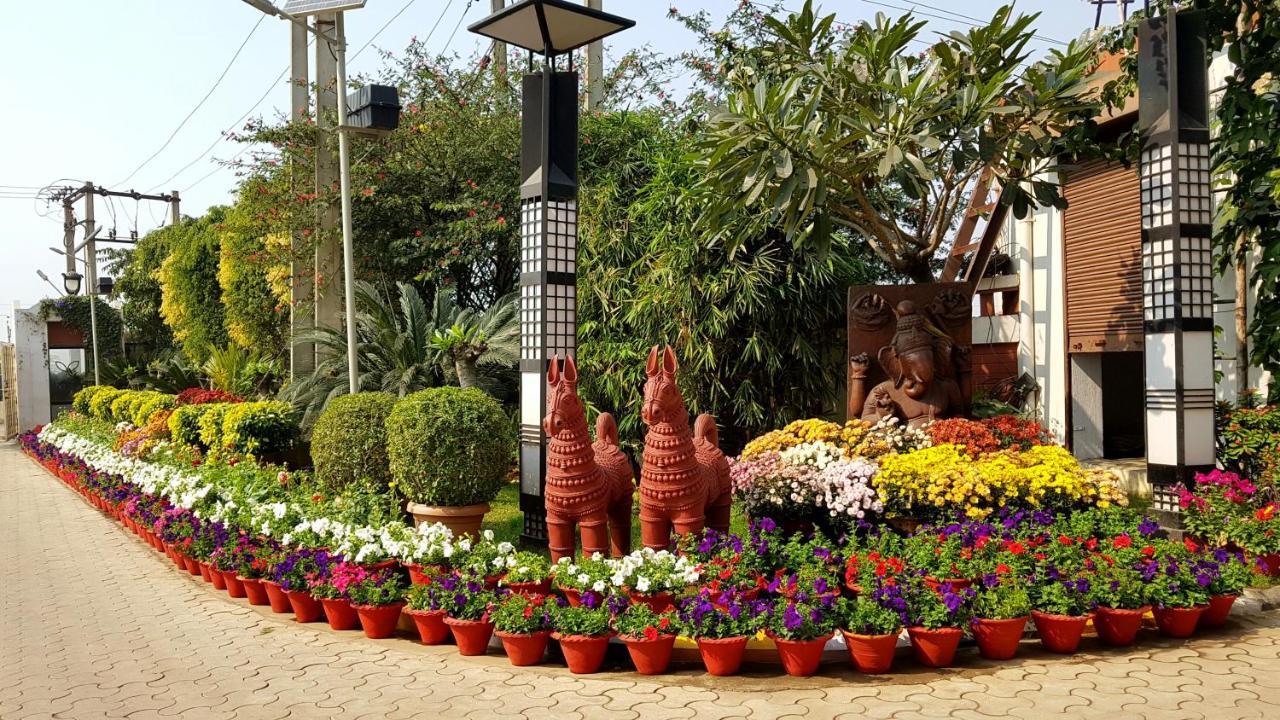 The Orchard Hotel Jharsuguda Ngoại thất bức ảnh