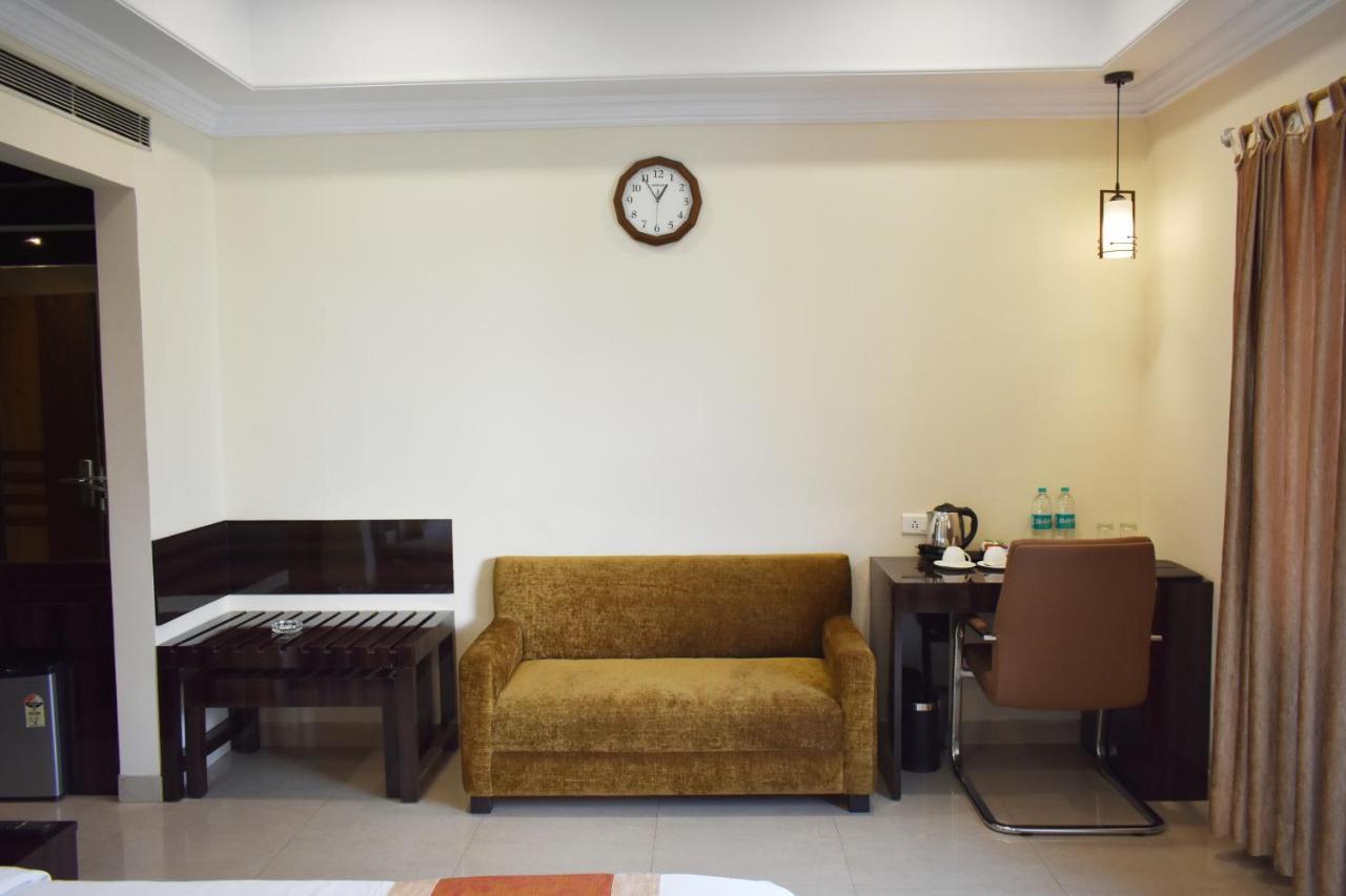The Orchard Hotel Jharsuguda Ngoại thất bức ảnh