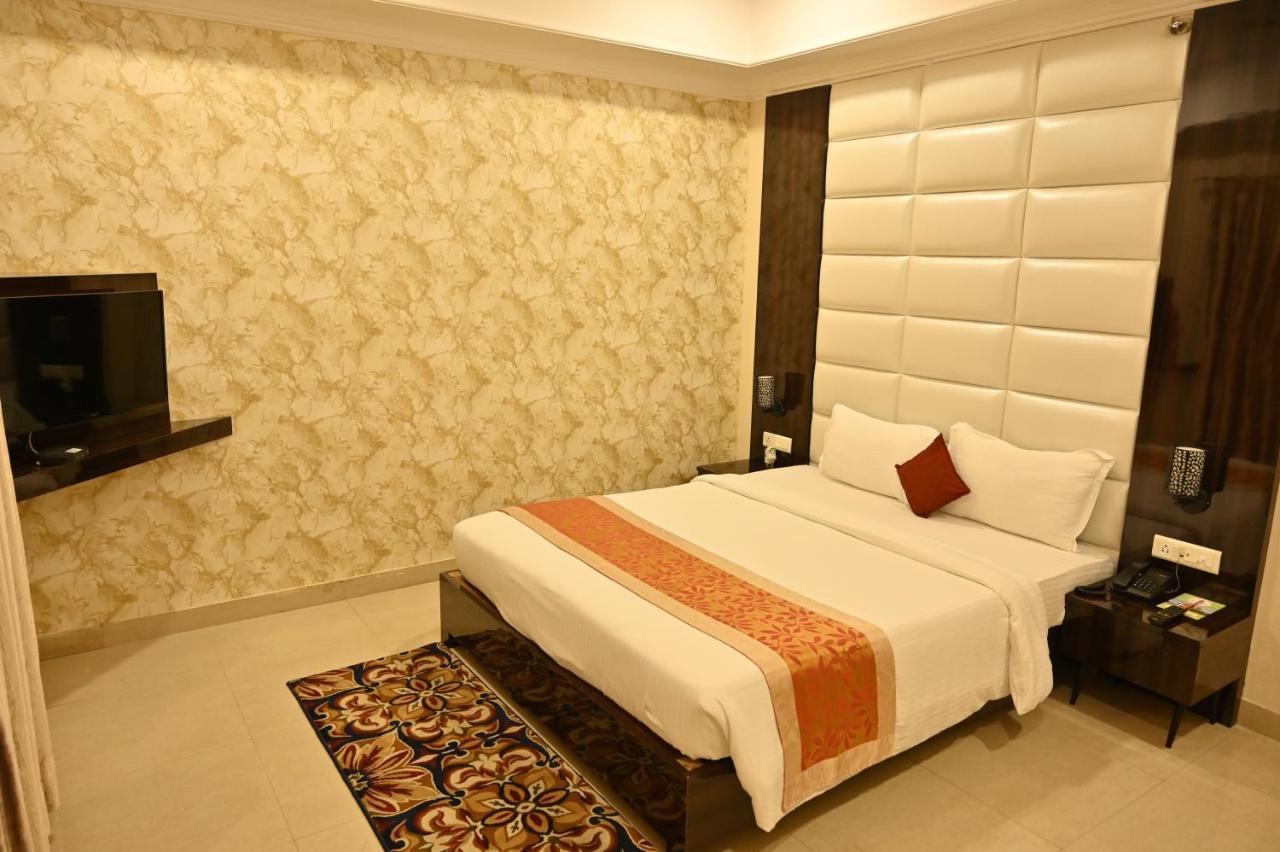 The Orchard Hotel Jharsuguda Ngoại thất bức ảnh